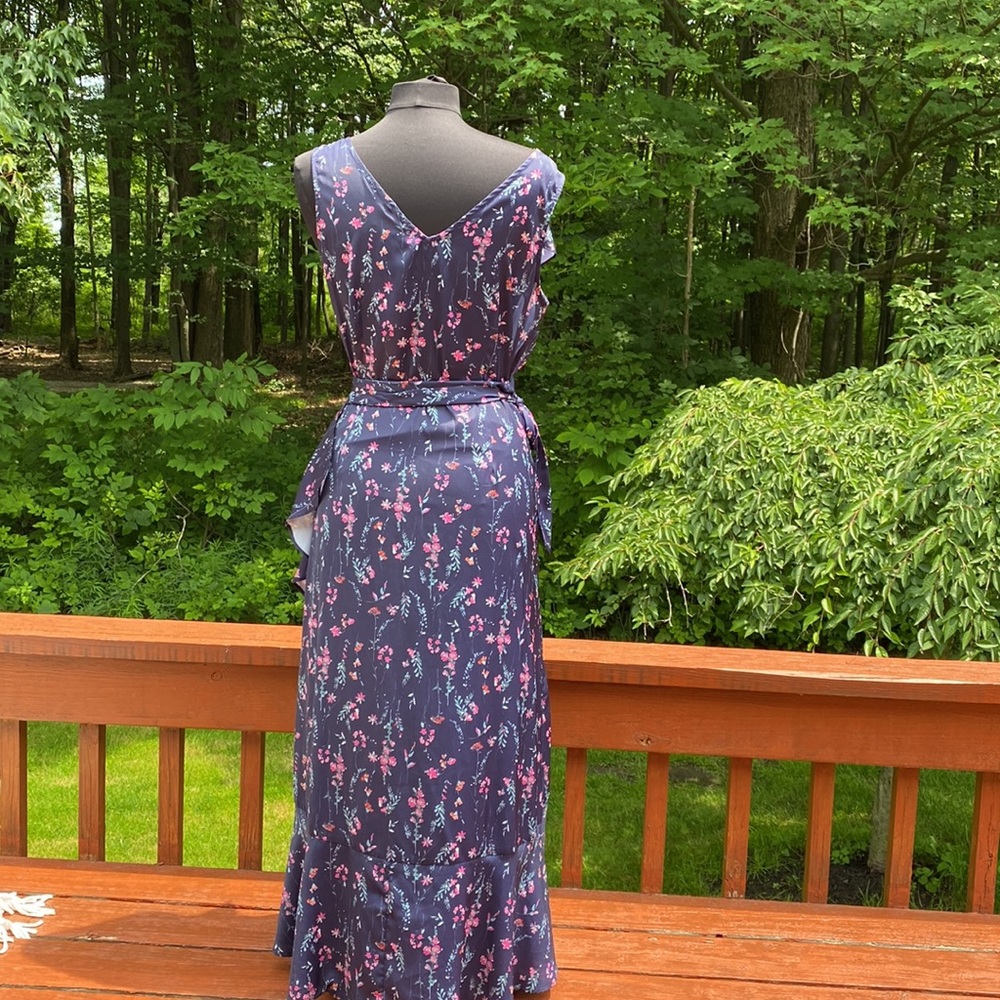 NWT Ava and Aiden wrap dress, looks good on, see measurements in photos below. - Picture 3 of 9
